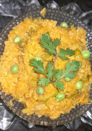 स्वादिष्ट मटर पुलाव(Swadisht matar pulao recipe in Hindi) रेसिपी मुख्य फोटो