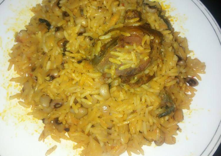 How to Make Any-night-of-the-week Jollof palm oil rice and beans