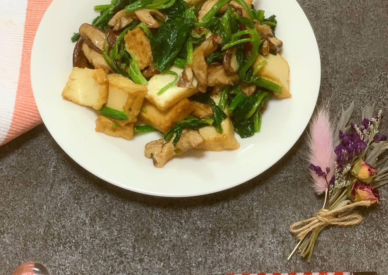 Peresmian Horencho (Bayam) Oyster Mayo