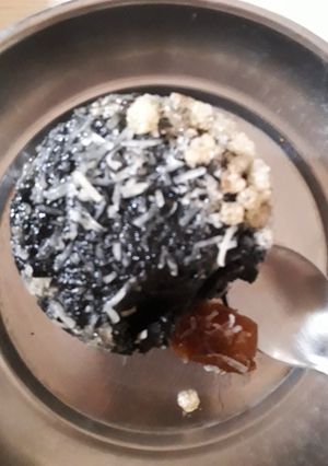કાળા તલનું કચરિયું (Kala Til Kachariyu Recipe In Gujarati) રેસીપી મુખ્ય ફોટો