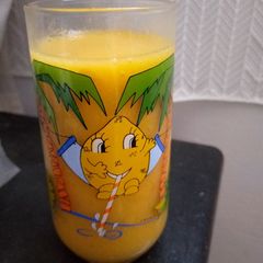 A picture of Mango-Banana juice with Thorn Melon trace.