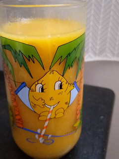 A picture of Mango-Banana juice with Thorn Melon trace.