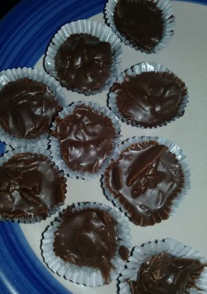 A picture of Chocolate Coconut Clusters.
