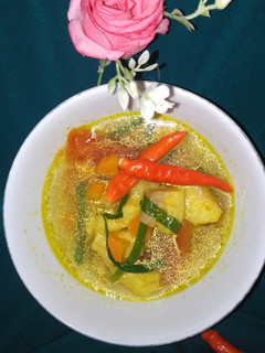 Foto resep Sop Ikan Dori Bumbu Dasar Kuning
