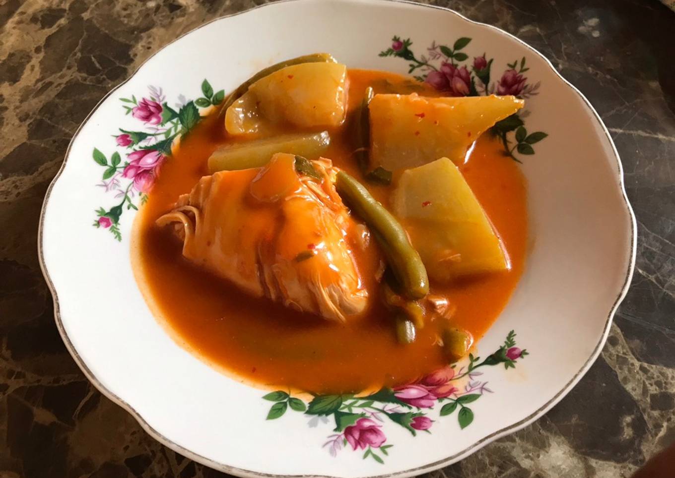 Mole Amarillo de Pollo