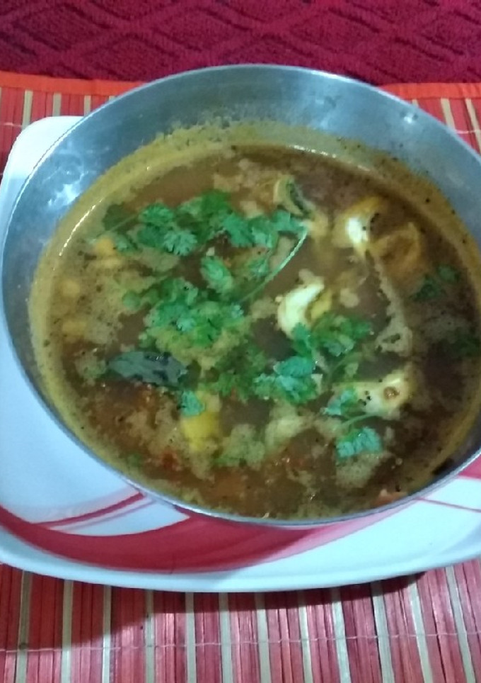 ரிச் தக்காளி மிளகு ரசம்..(tomato rasam recipe in tamil) செய்முறை முக்கிய புகைப்படம்