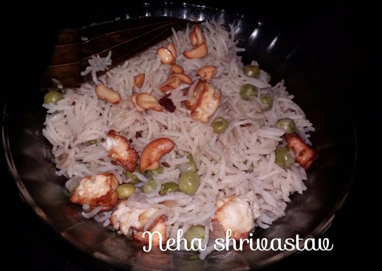 Simple Way to Prepare Super Quick Homemade Kaju matar paneer pulav