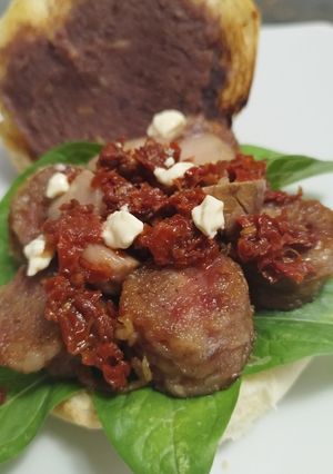Foto di Panino gourmet cotechino cbt, lampascioni e crema di castagne