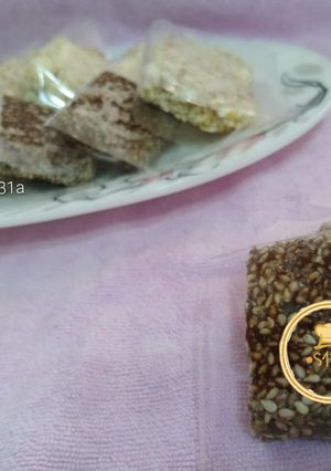 عکسی از دستور کنجد بار عسلی شکلاتی