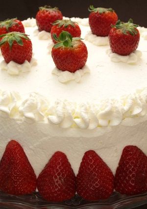 Una foto de Pastel de fresa facil