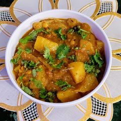 A picture of Mixed Matar Dal, Veggies.
