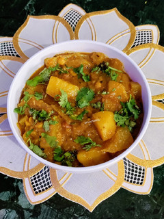 A picture of Mixed Matar Dal, Veggies.