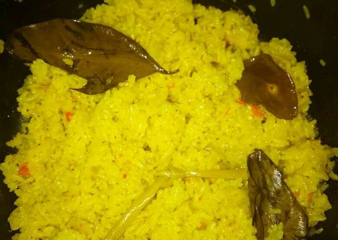 Resep Nasi Uduk Kuning Magic Com Oleh Novia Amalia Cookpad