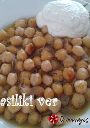 Φωτογραφία της συνταγής Ρεβύθια φούρνου με κρέμα φέτας