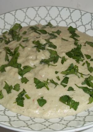 Foto principal de Crema de alcachofas y calabacín con nata