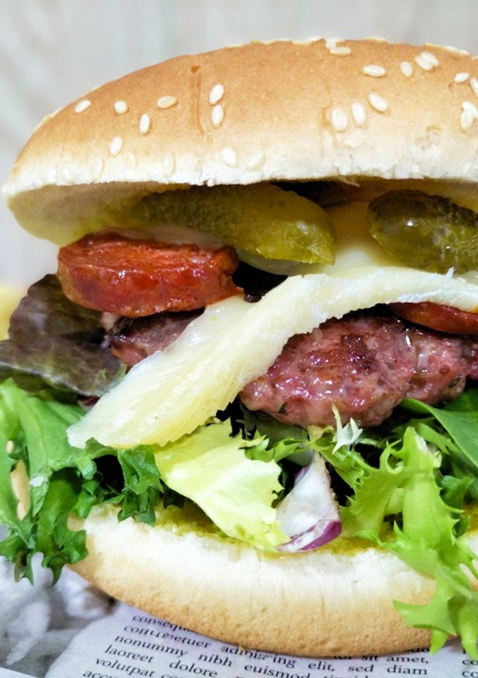 Una foto de Burger ibérica