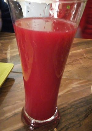 A picture of Mix fruit coctail drink.