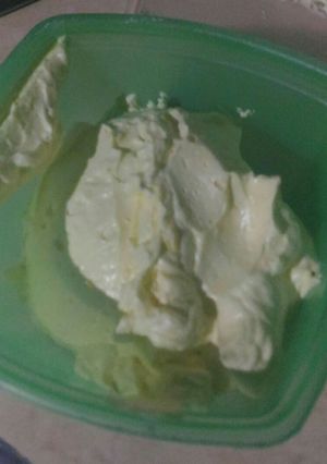 Foto resep Buttercream margarine gak ngendal #1