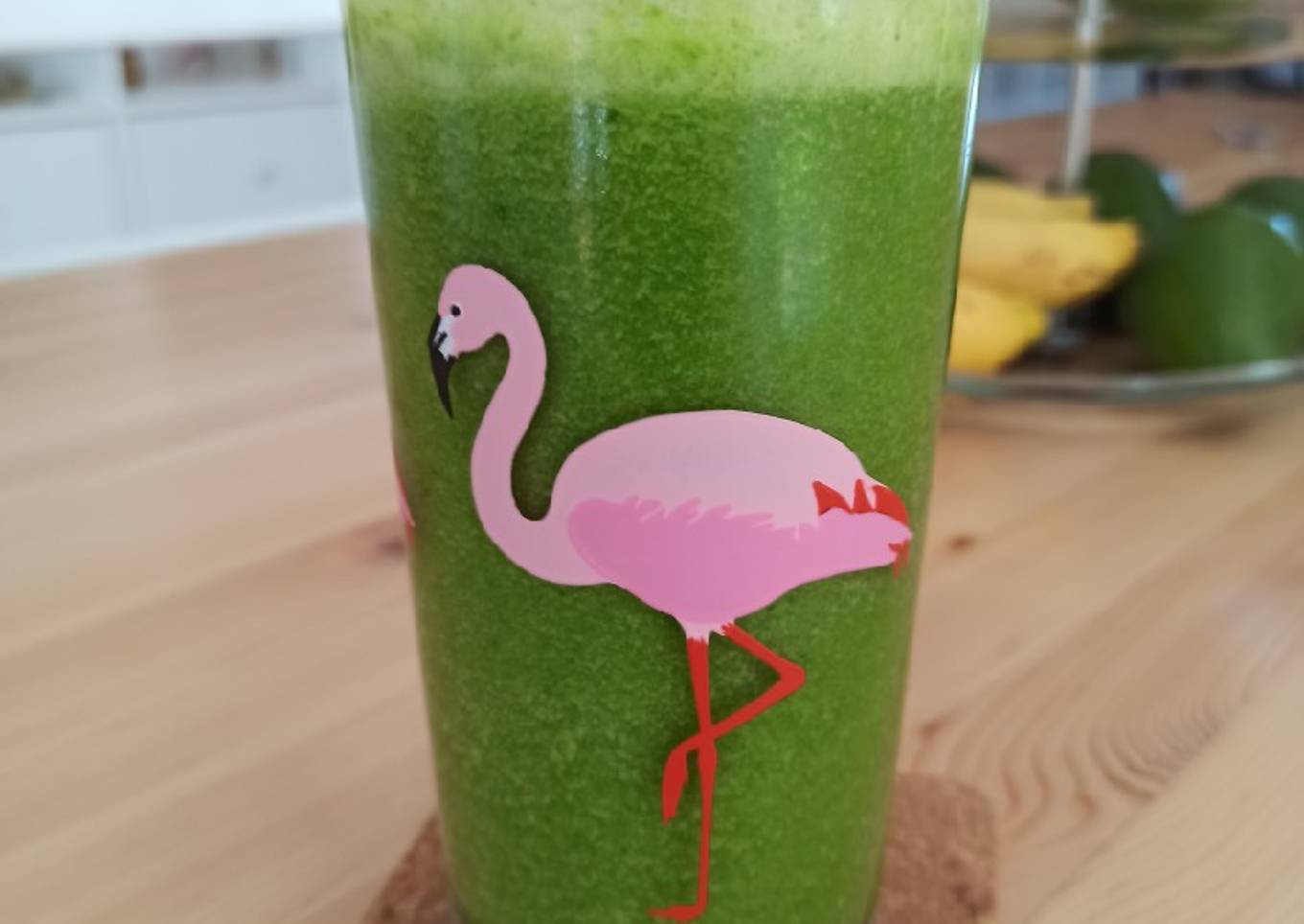 Smoothie de espinacas, piña y jengibre