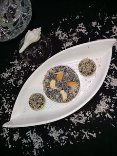 કાળા તલનું કચરિયું (Black Til Kachariyu Recipe In Gujarati) રેસીપી મુખ્ય ફોટો