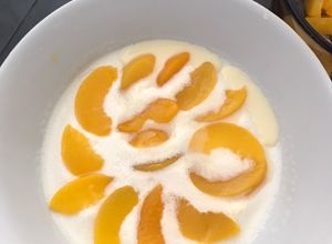 Una foto de Postre de durazno