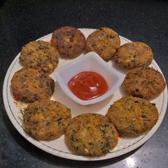 A picture of Veg cutlets with methi and palak.