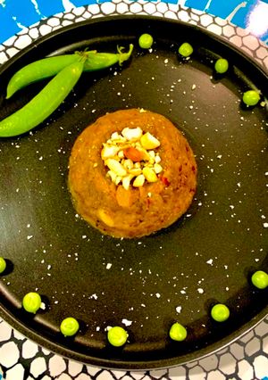 हरियाली मटर का स्वादिष्ट हलवा(hariyali mutter ka halwa recepie in hindi) रेसिपी मुख्य फोटो