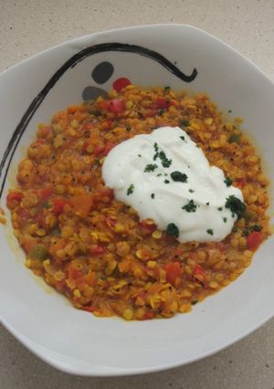 Una foto de Dhal hindú de lentejas rojas