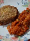 Filetes rusos de la abuela con tomate y verduras