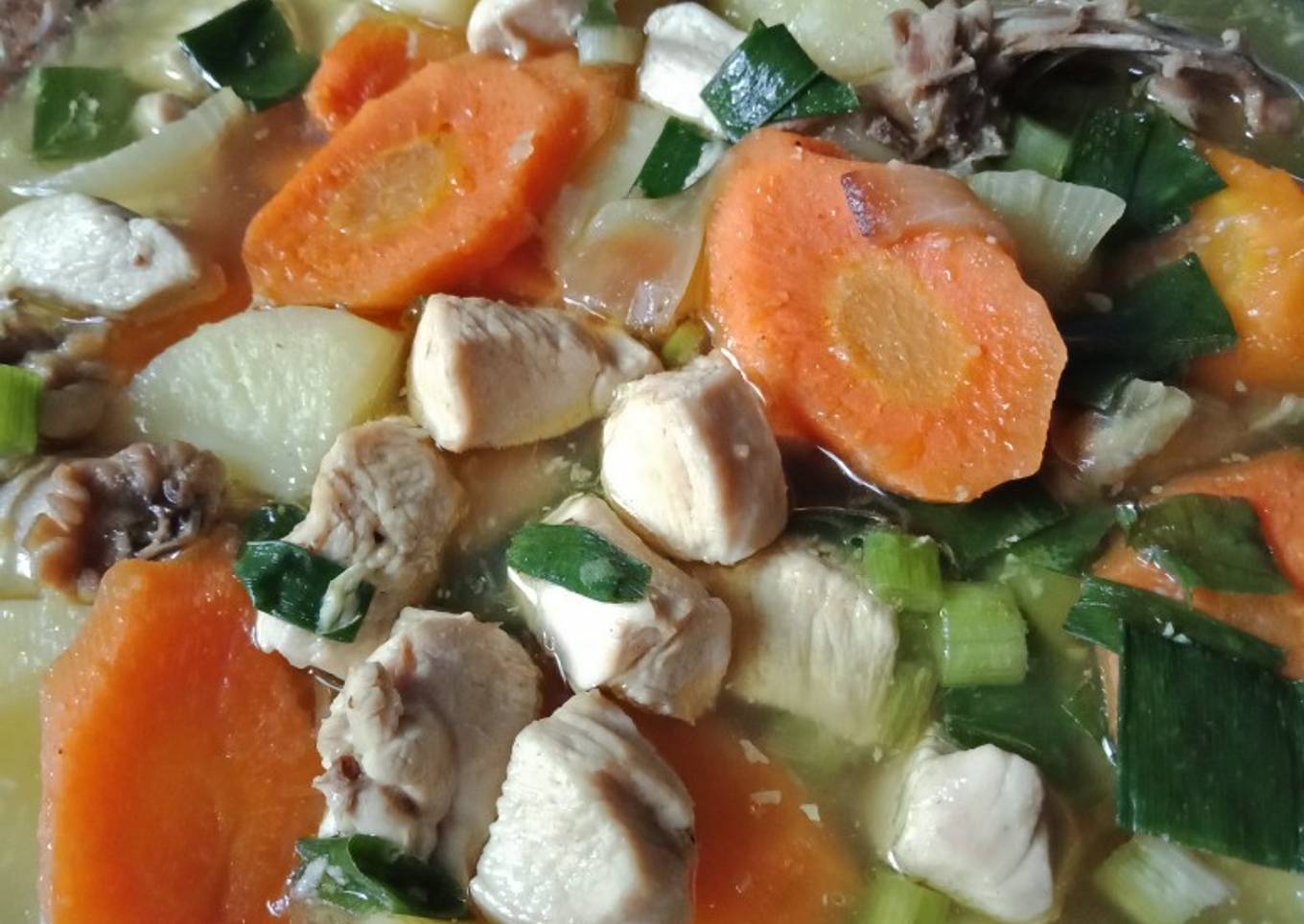 Sop Ayam Maknyuss