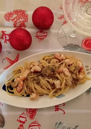 Foto di Linguine mazzancolle e carciofi