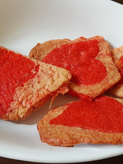 વેનીલા હાર્ટ કૂકીઝ (Vanilla Cookies Recipe In Gujarati) રેસીપી મુખ્ય ફોટો