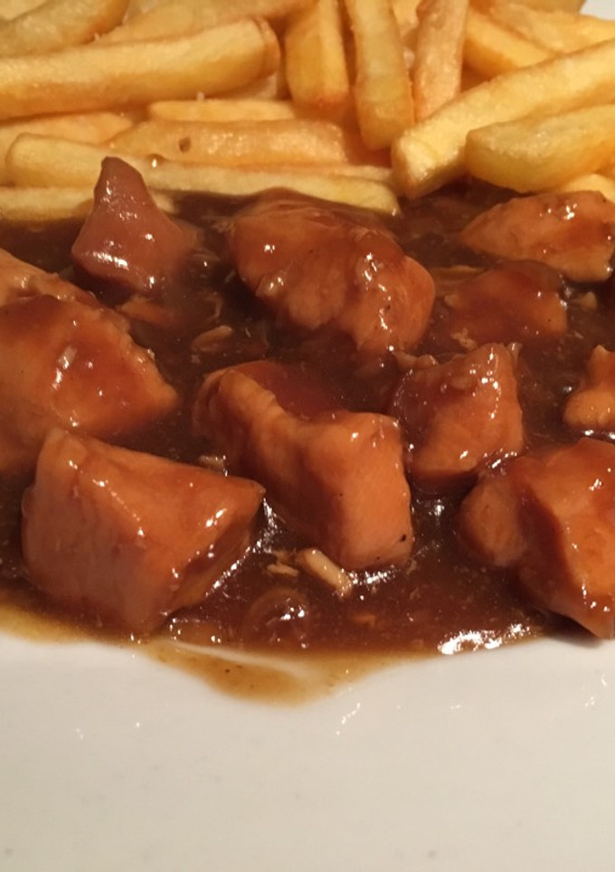 Una foto de Pechuga de pollo en salsa cola y teriyaky