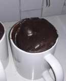 Queque en taza fácil de cacao para 2 personas