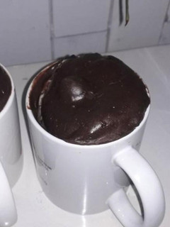 Una foto de Queque en taza fácil de cacao para 2 personas