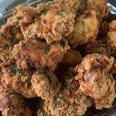 A picture of Crispy fried chicken.