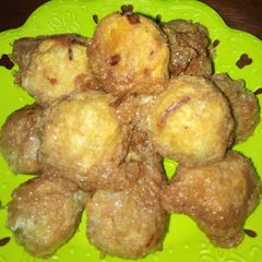 A picture of Yam balls.