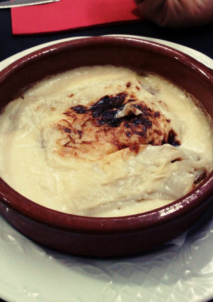 Una foto de Canelones tradicionales