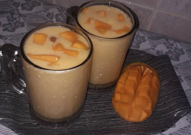 Step-by-Step Guide to Make Favorite Mango Lassi
