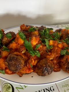 Una foto de Albóndigas con salsa
