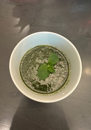 A picture of Home made mint sauce for lamb. So fresh. So quick. SOOOOO delicious 👅😂❤️.