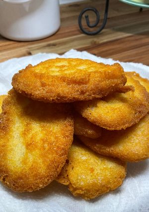 A picture of Old Fashioned Southern Hot Water Fried Cornbread.