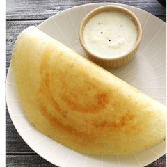 A picture of Crispy plain dosa.
