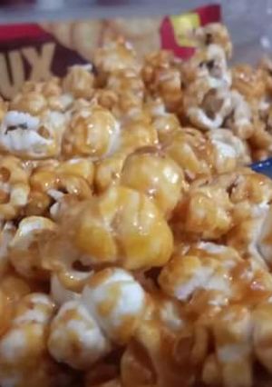 A picture of Caramel popcorn.