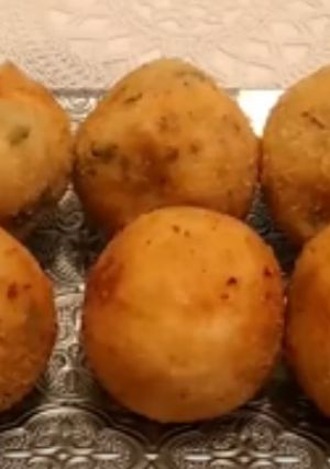صورة لوصفة كرات البطاطا المحشية بالجبن