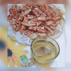 A picture of Cheese Fries.
