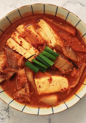 Hình của món Canh kim chi đậu phụ.