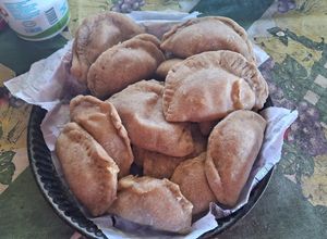 Una foto de Empanadas semi integral de jamón y queso 🥟🧀