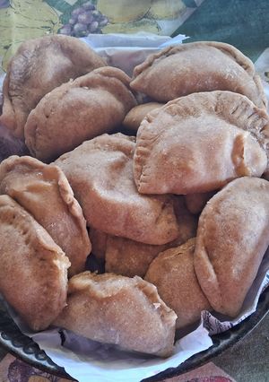 Una foto de Empanadas semi integral de jamón y queso 🥟🧀