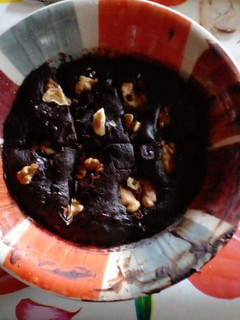 Una foto de Brownie en microondas